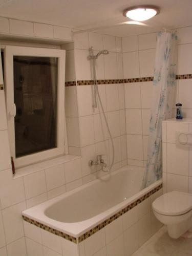 Hannover Sudstadt - Zimmer Und Apartment Bagian luar foto
